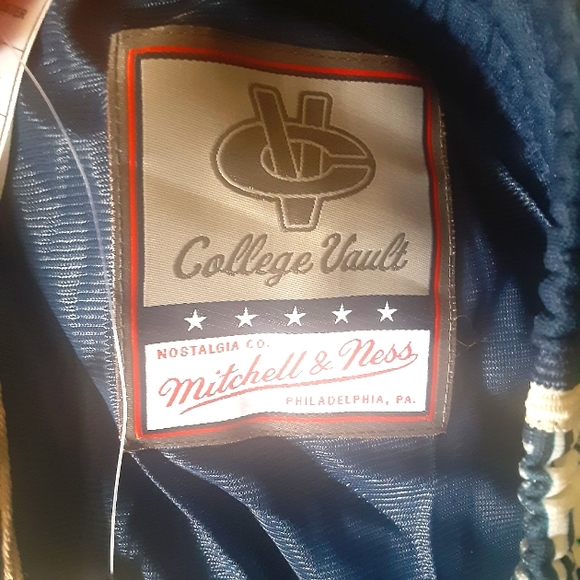 NWT Georgetown Hoyas Mitchell and Ness 95-96 Basketball Shorts Size Large NAVY - Picture 10 of 15